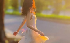 一层一层剥掉女生的衣服作文